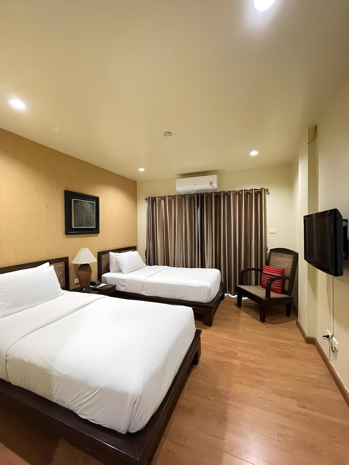 Deluxe, 2 Double Beds, Private Garden