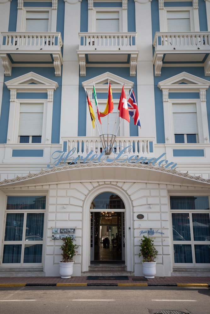 Hotel London 3/39