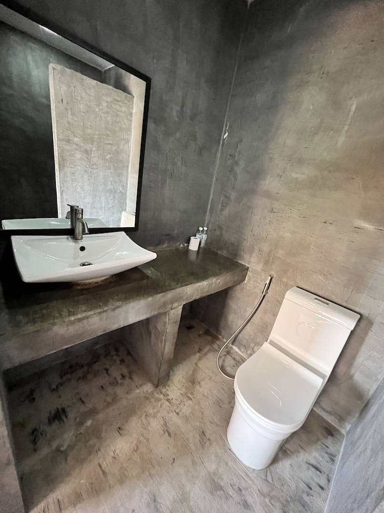 Prana Hotel 48/50