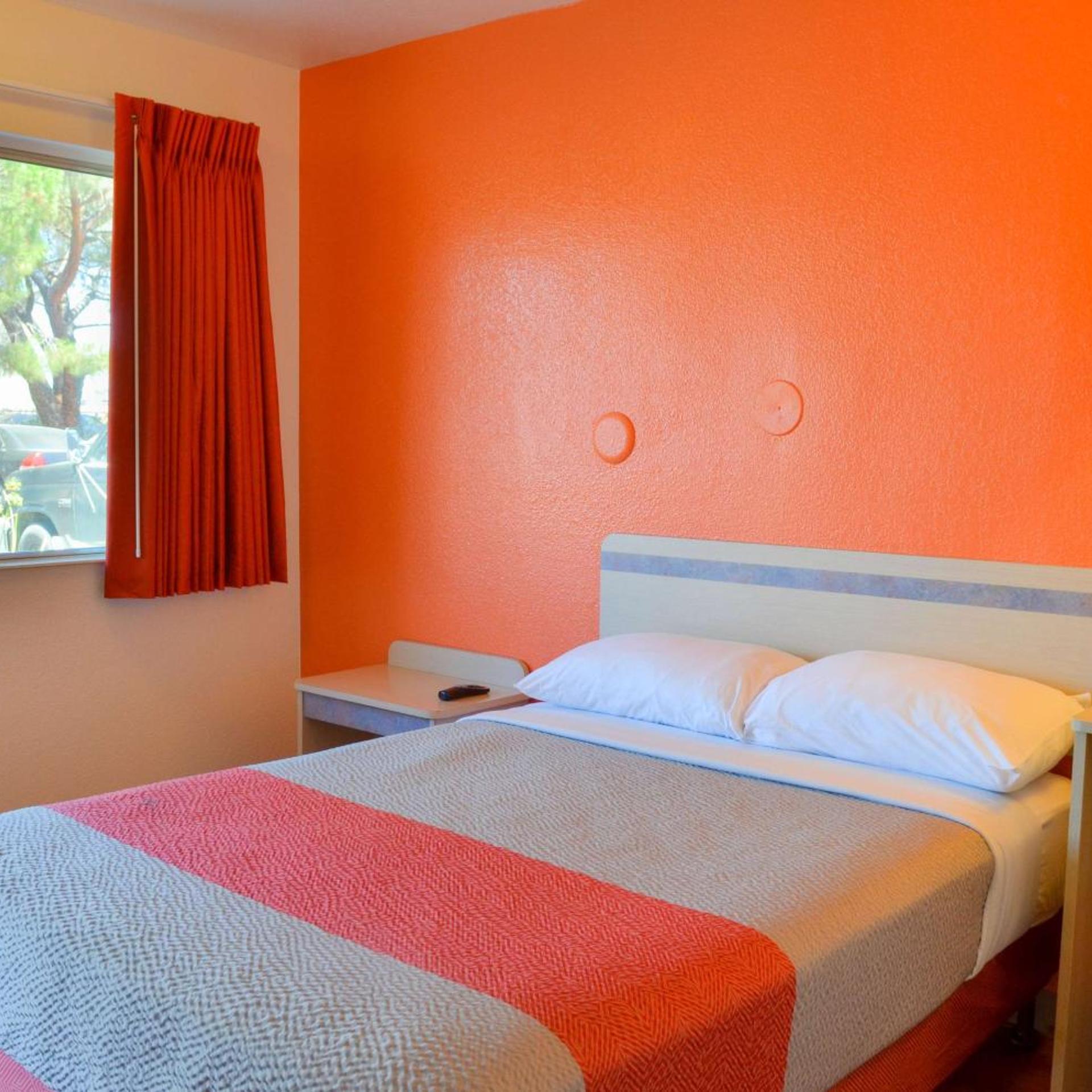 1 Full Bed ADA/RI Shower/Mini Fridge
