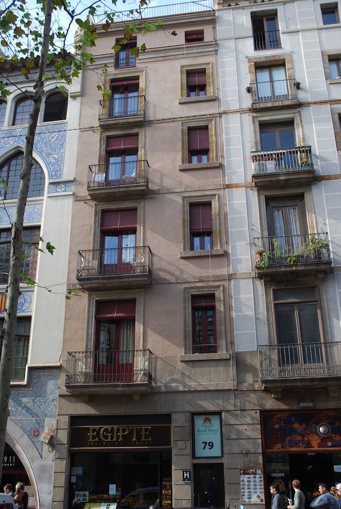 Hostal Las Flores photo1