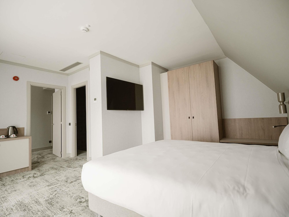Suite, Double Bed, Sofa