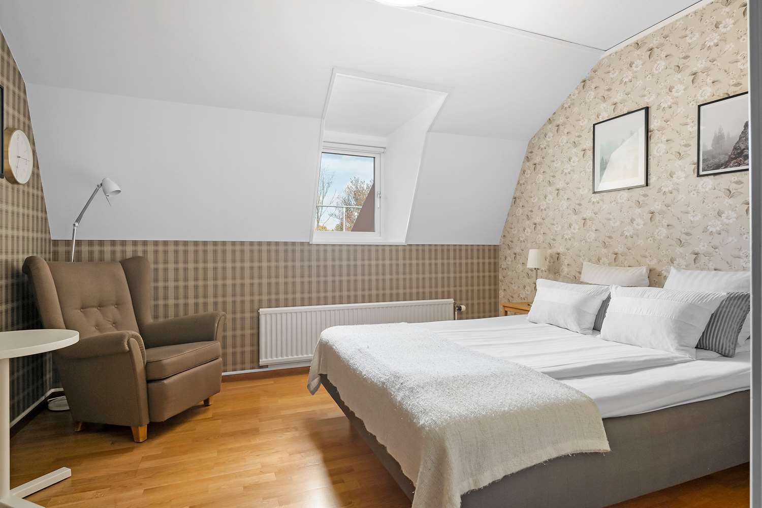 Standard, Double Bed