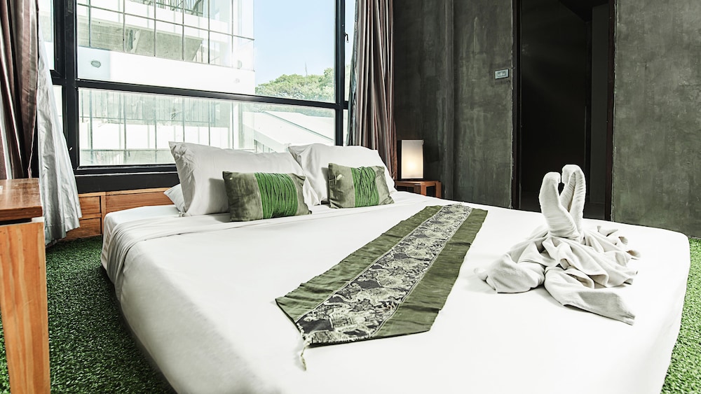 B2 Green Boutique & Budget Hotel 25/62