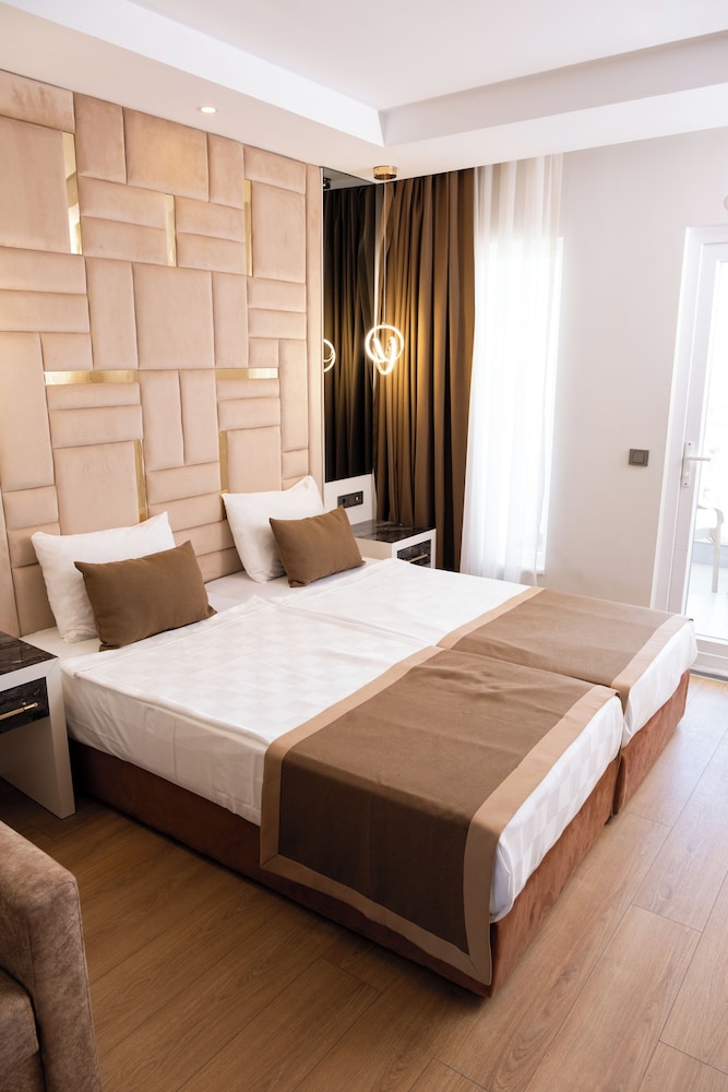 Lara Garden Butik Hotel 13/37