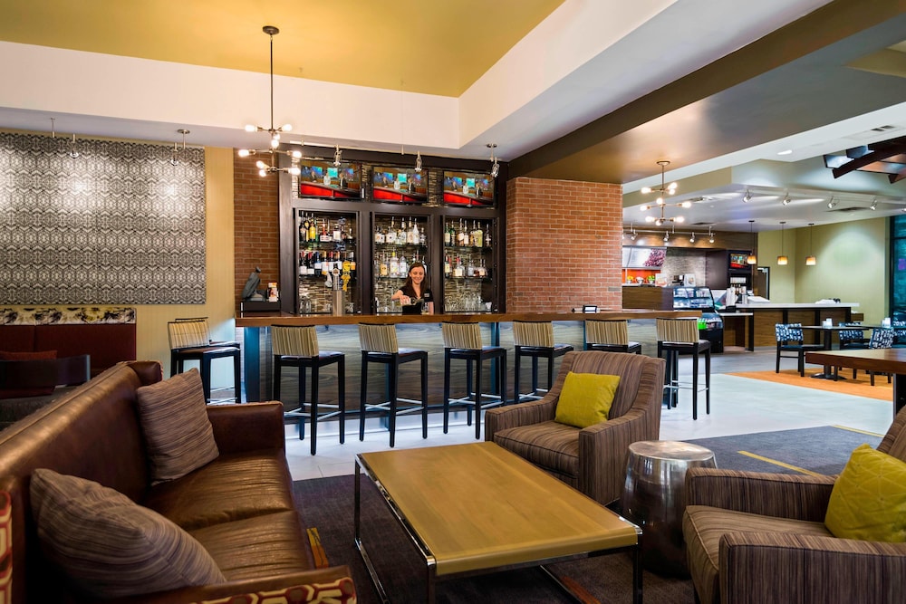Courtyard By Marriott Little Rock Downtown 20/29