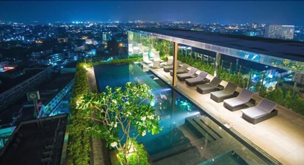 The Astra Luxury Suit condo photo1