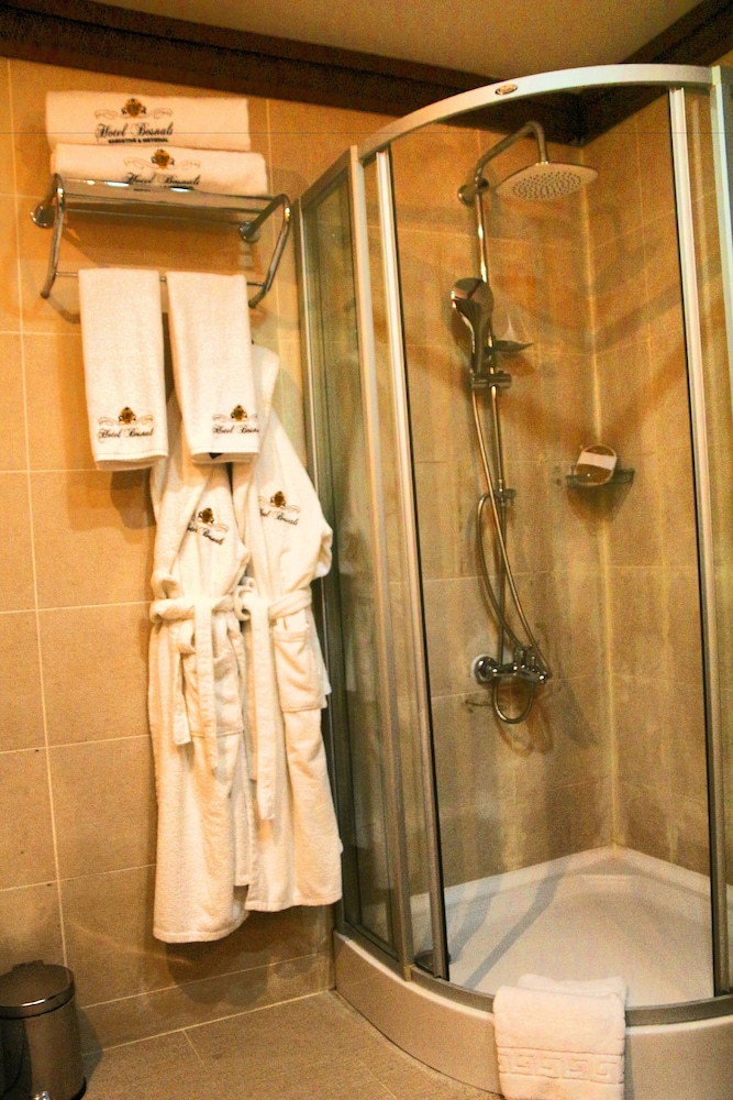 Bosnali Hotel 17/75