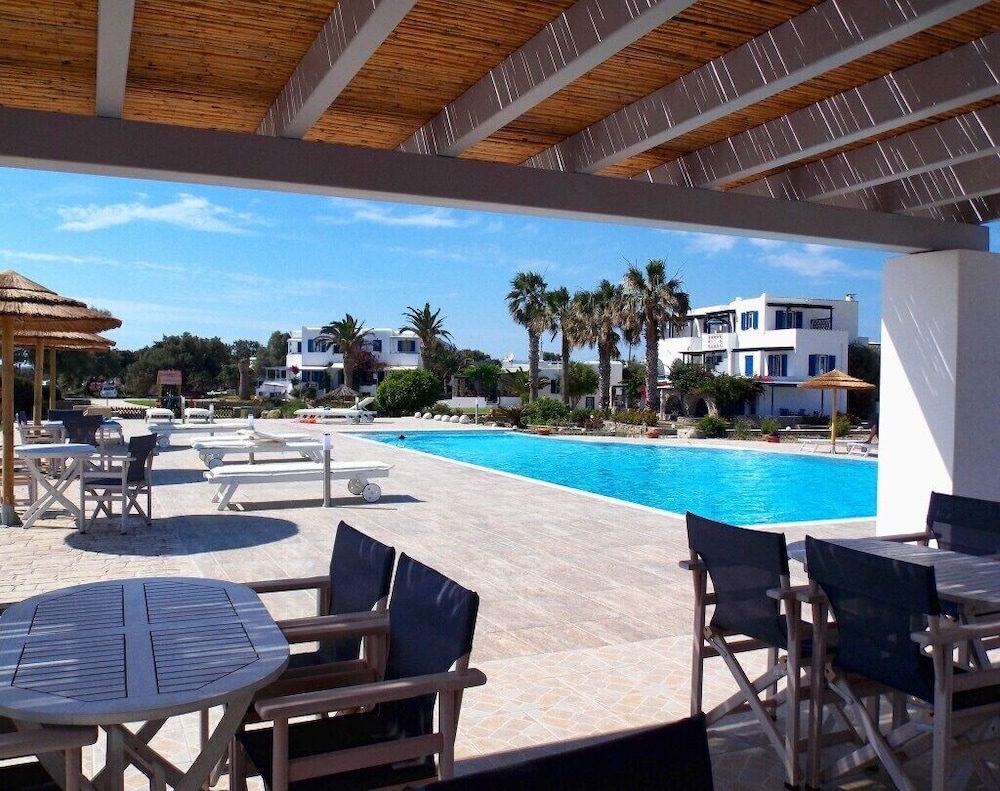 Stella Naxos Island 26/50