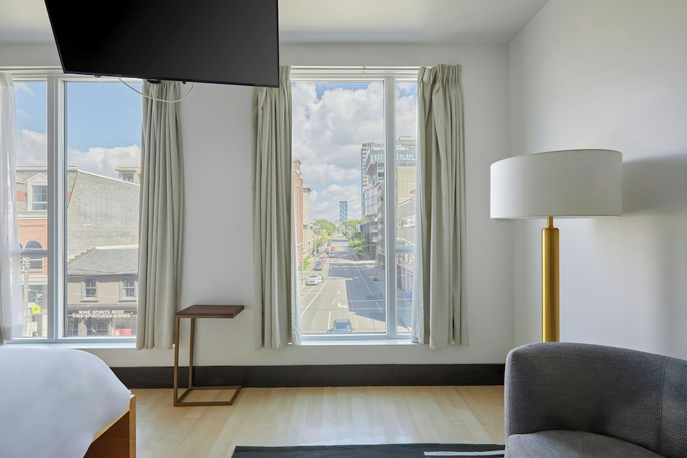 The Beverley Hotel 47/60