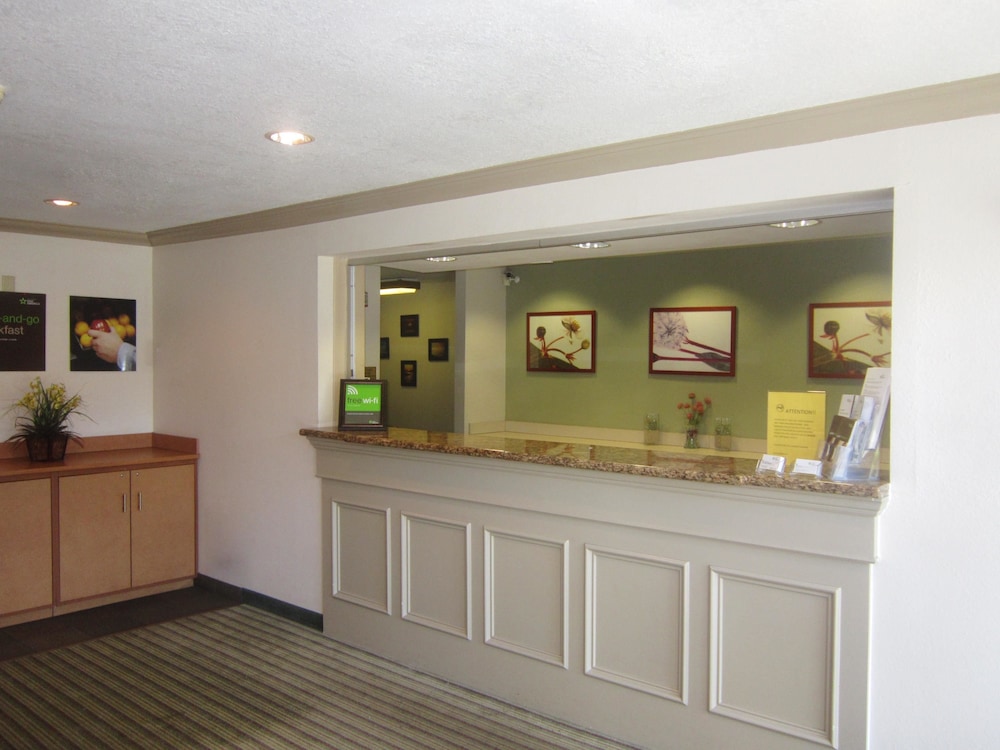 Candlewood Suites Jacksonville Southpoint by IHG 7/70
