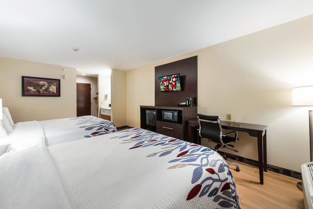 Econo Lodge Inn & Suites Monee 17/59