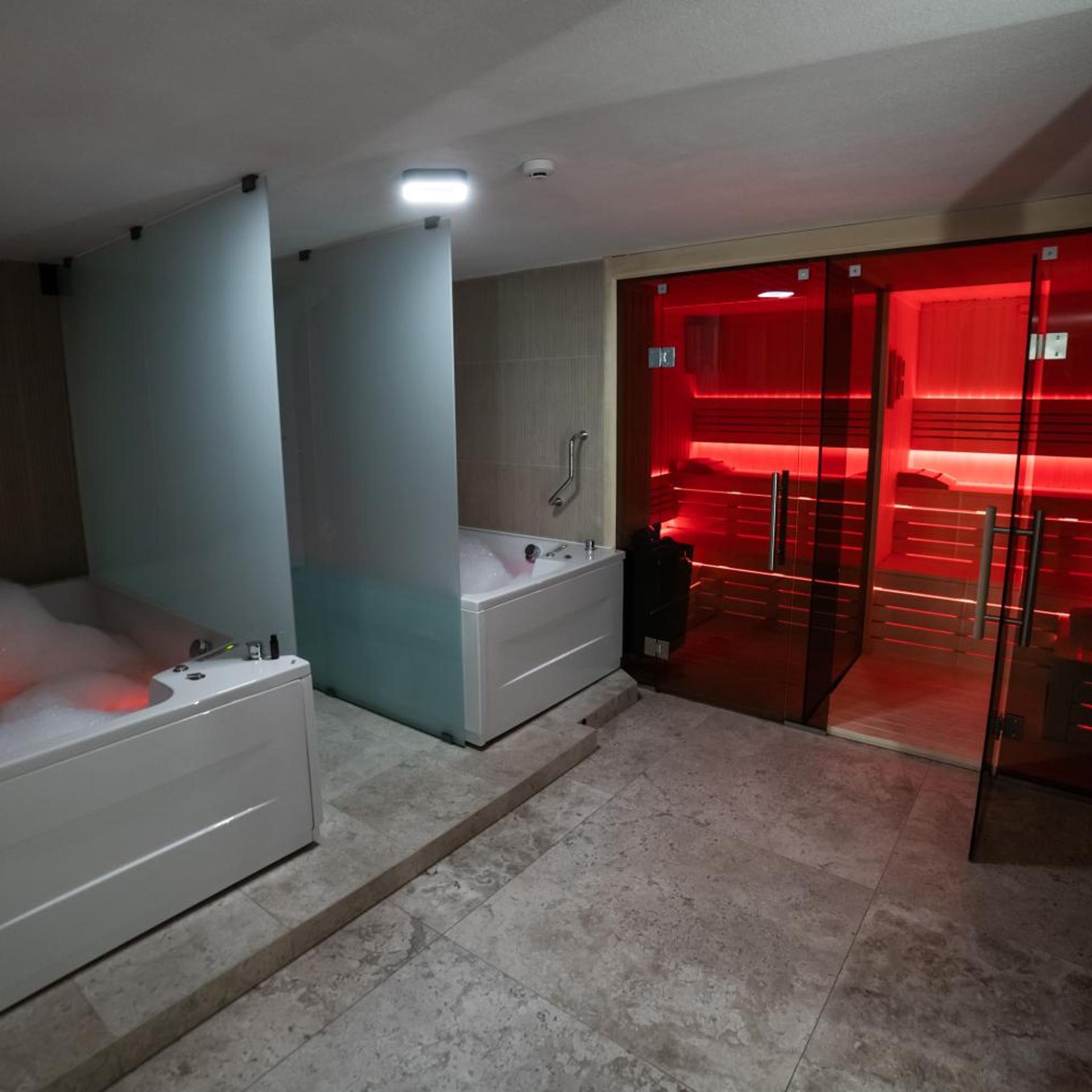 Emery Hotel Pristina 25/50