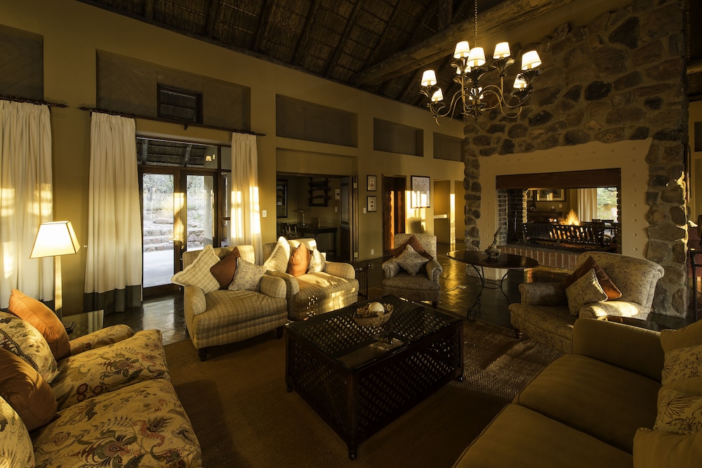 Ekuthuleni Lodge 31/50