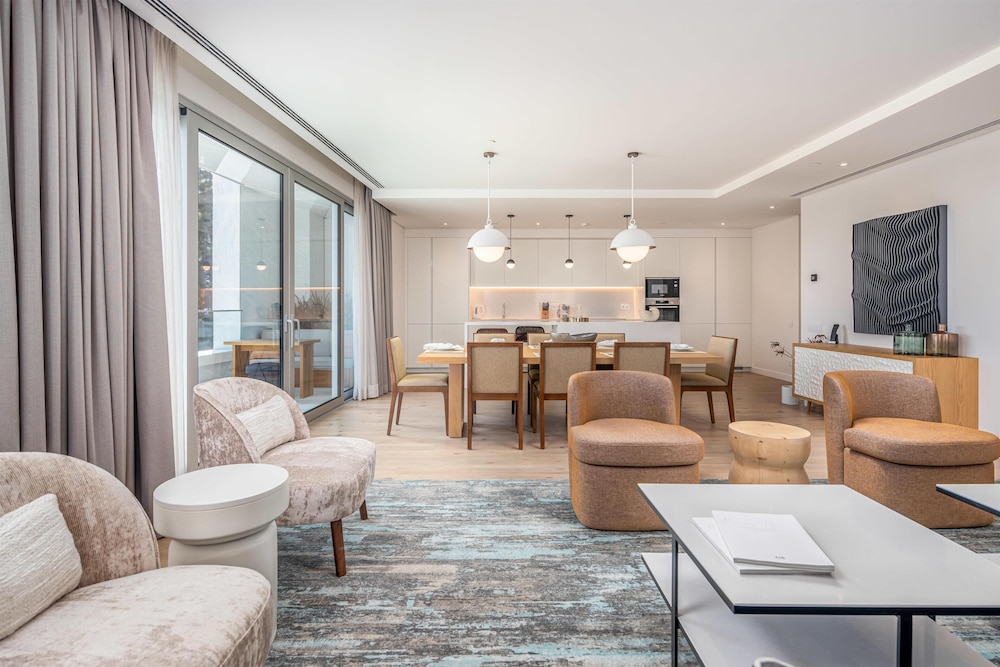 Hyatt Regency Lisbon 50/68