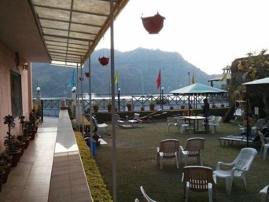 HOTEL LAKE PALACE 18/19