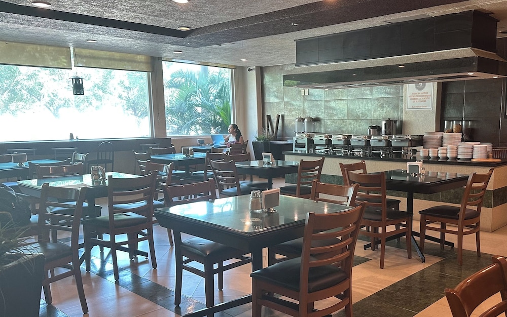 Real Del Sol Hotel 28/50