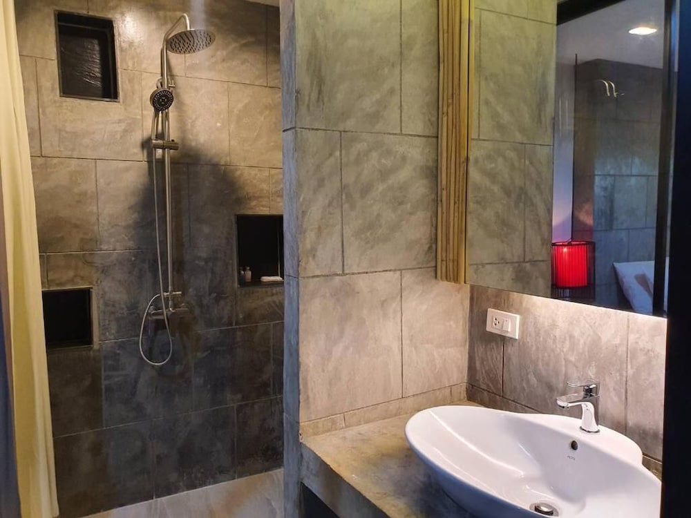Sea Garden Resort Haad Chao Phao 47/50