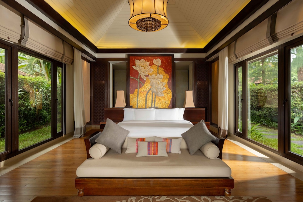 Beach Pool Villa