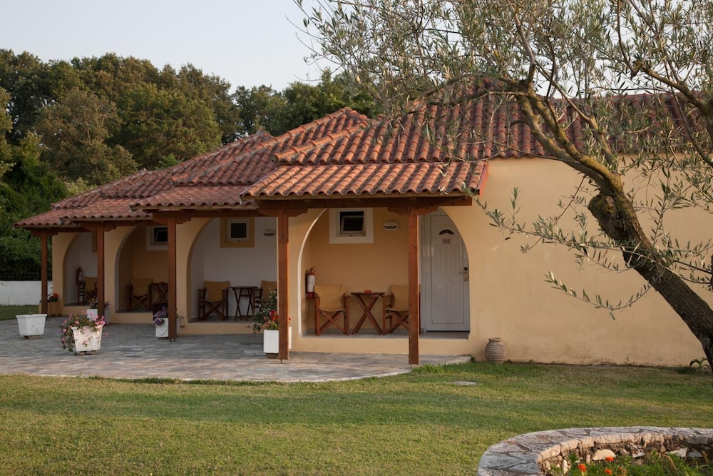 Kanali Hotel 47/48