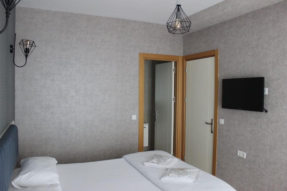 Quars Suite 43/50