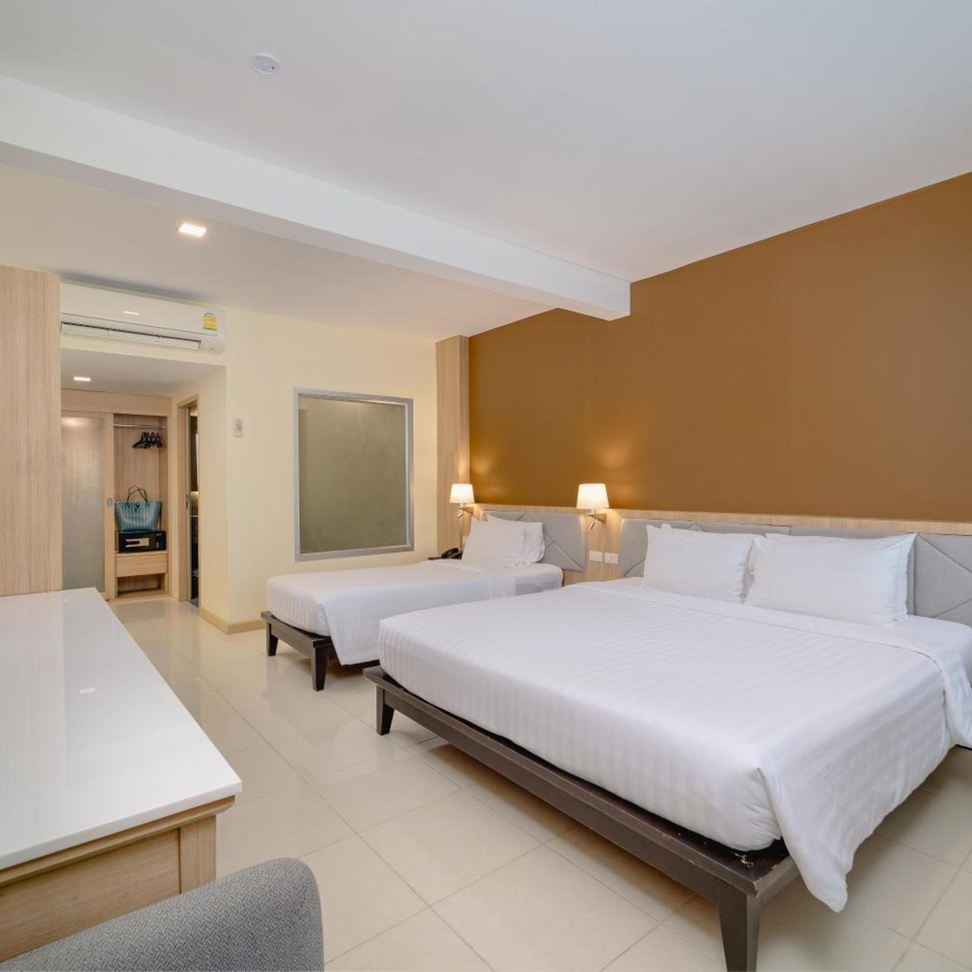 غرفة ثلاثية بشرفة، Aonang Buri Resort 6/10