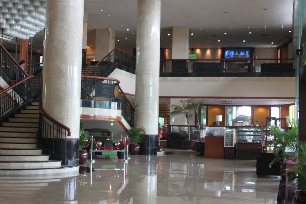 Lumire Hotel And Convention Centre 3/50