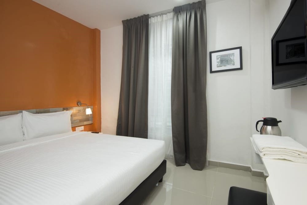 Grand Swiss Hotel 13/44