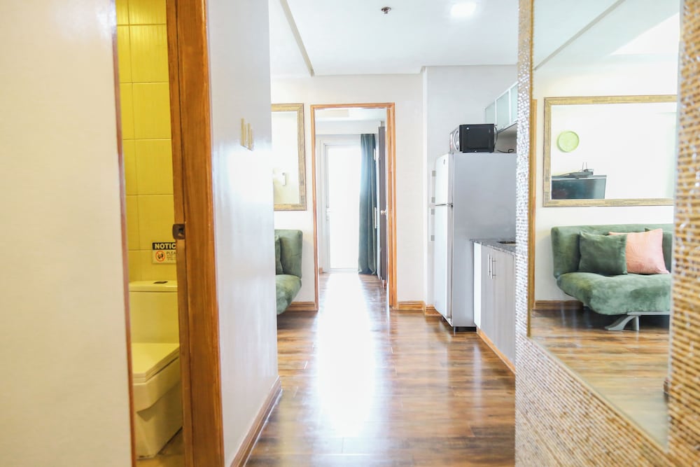 Pacific Bay Grand Suites 39/50