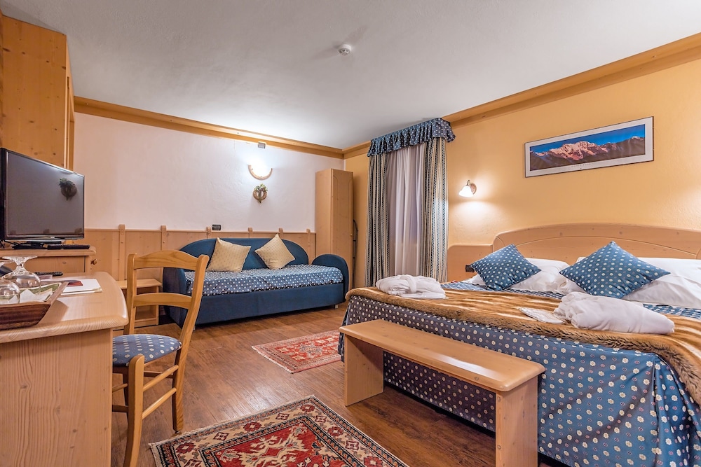 Hotel Lo Scoiattolo 45/71