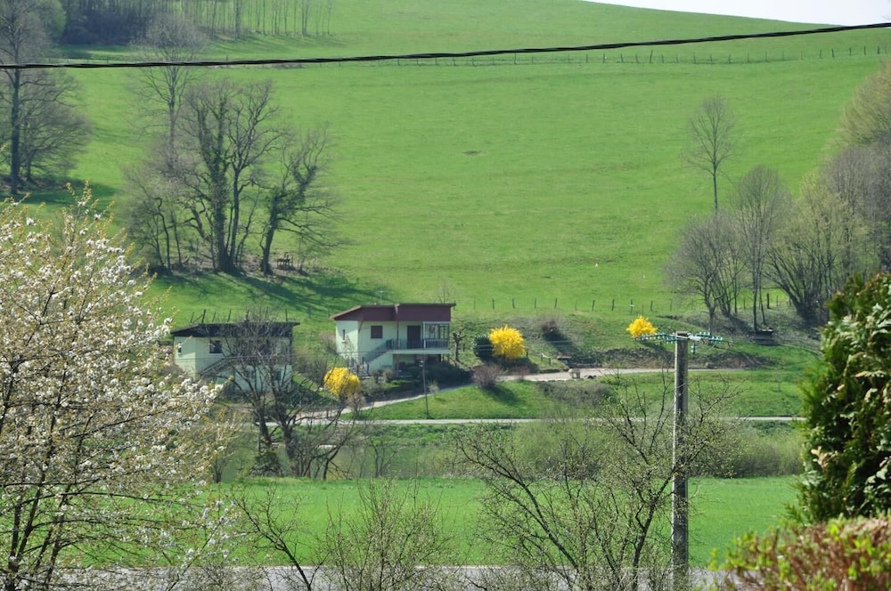 LE RELAIS DE LA VALLEE 39/42