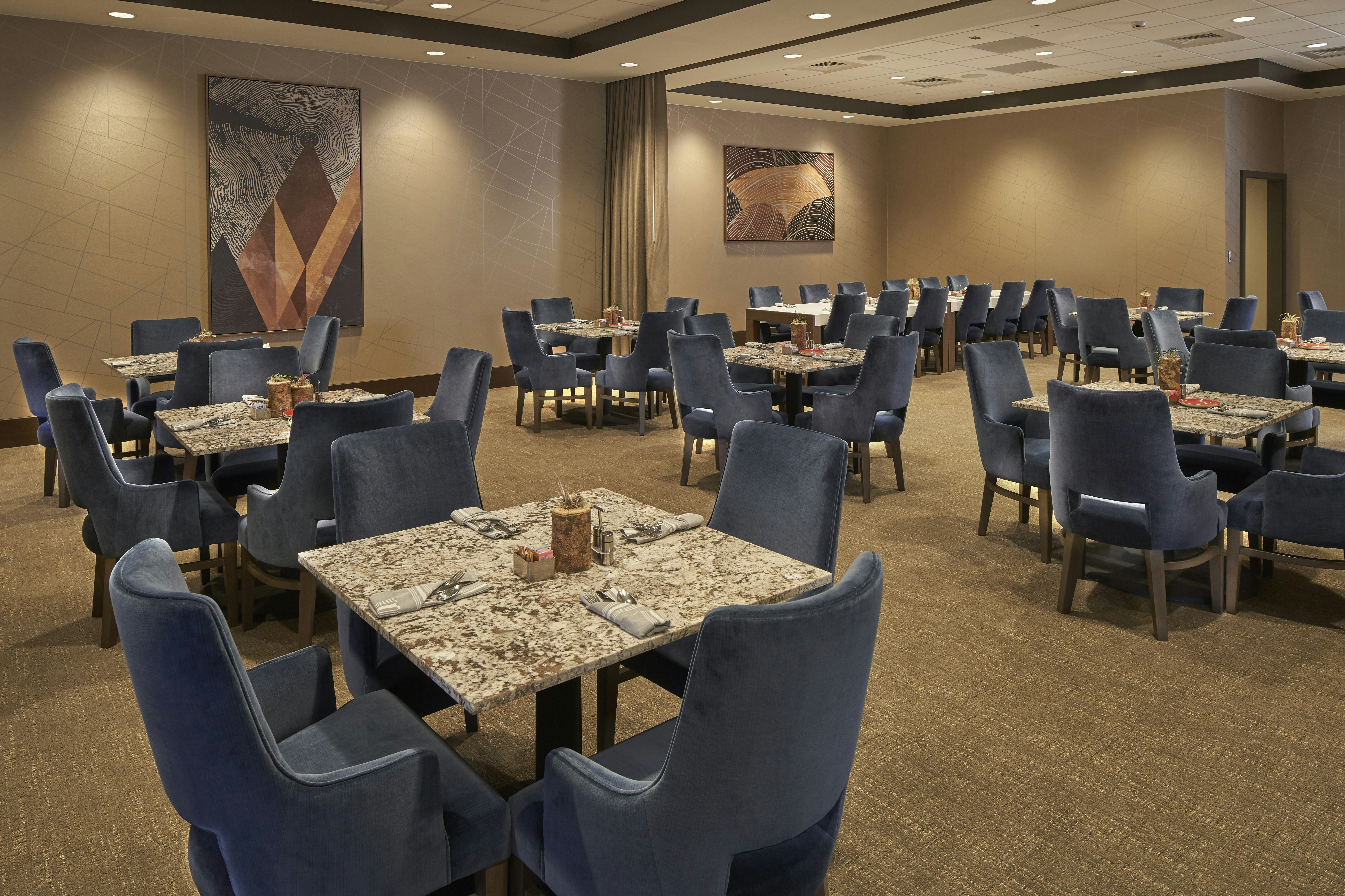 Hilton Raleigh North Hills 51/54