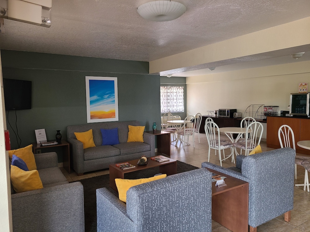 Quality Inn & Suites Orlando East - UCF Arena 30/43