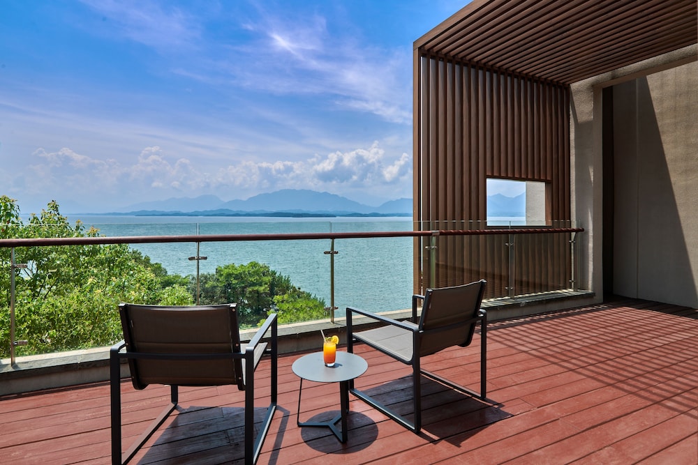 Lushan West Sea Resort 12/28