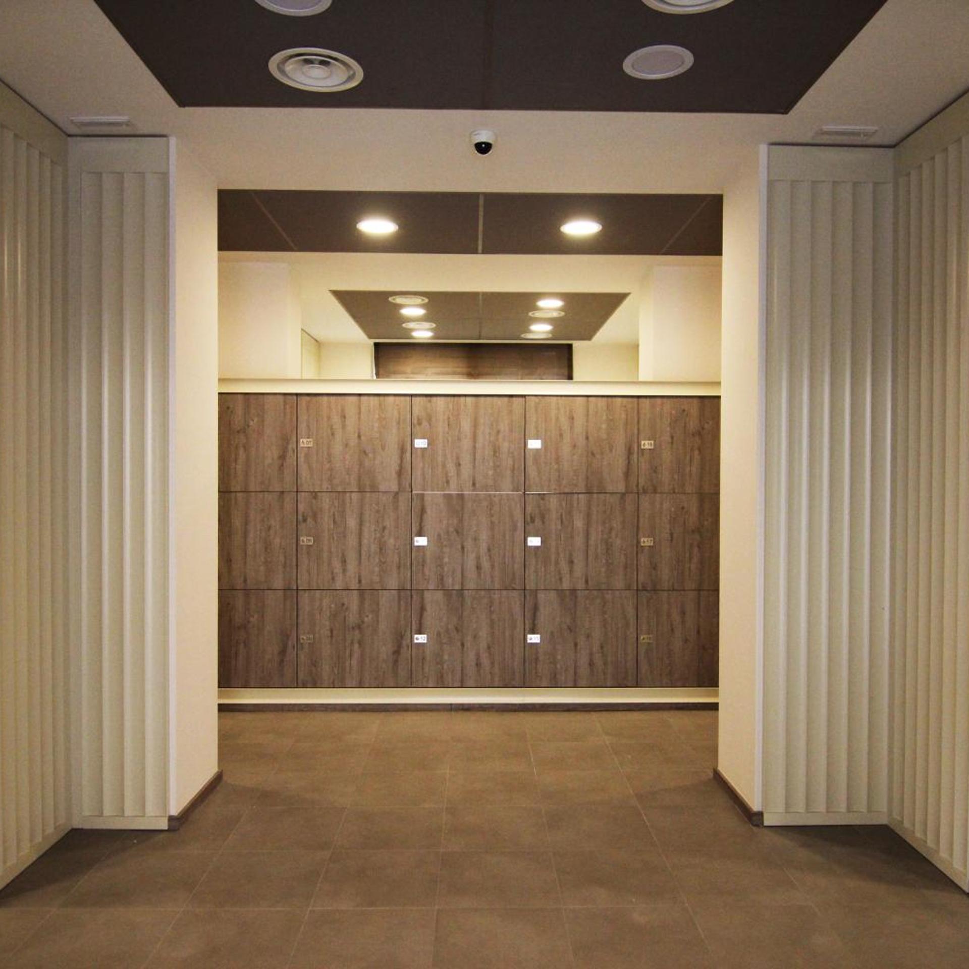 ROOM, TRIPLE