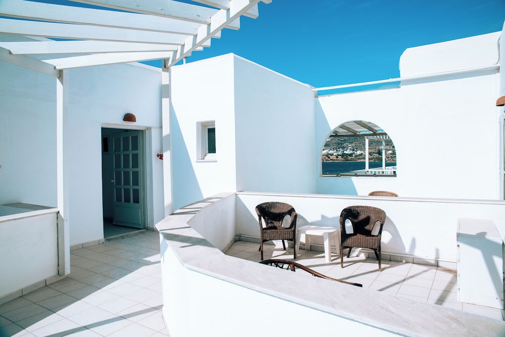 Pounda Resort Paros, a member of Radisson Individuals 34/57