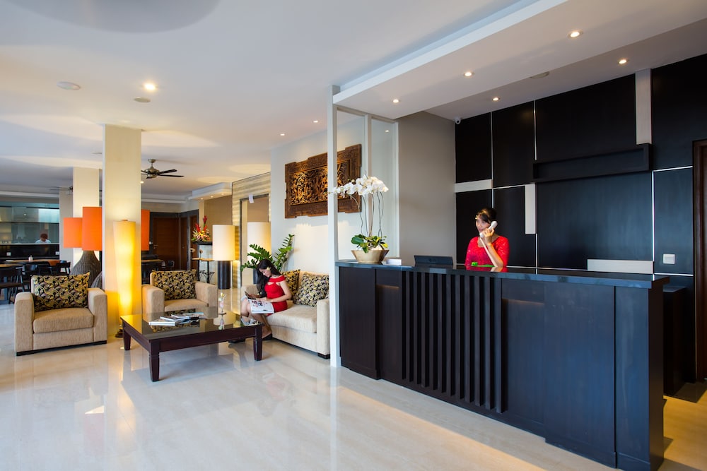The Light Exclusive Villas Spa 12/72