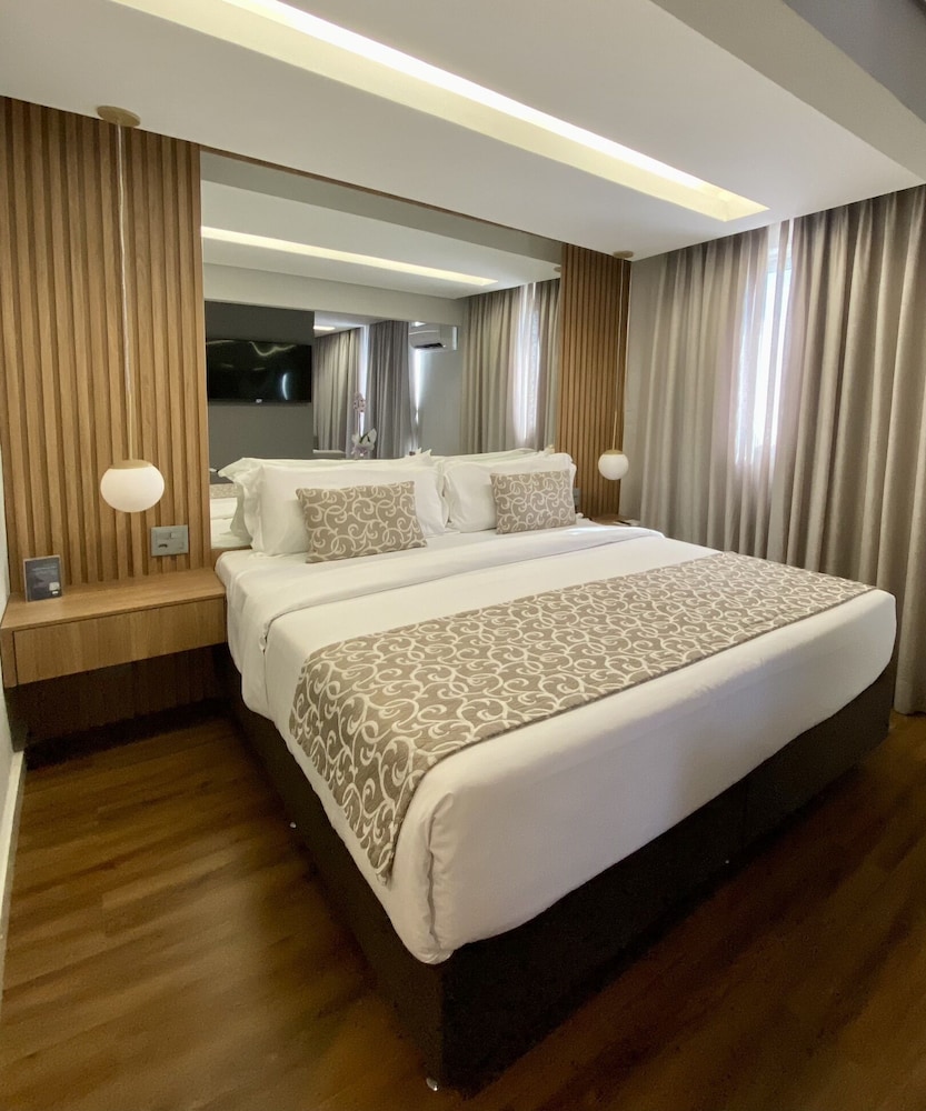 EXCLUSIVE, DOUBLE BED