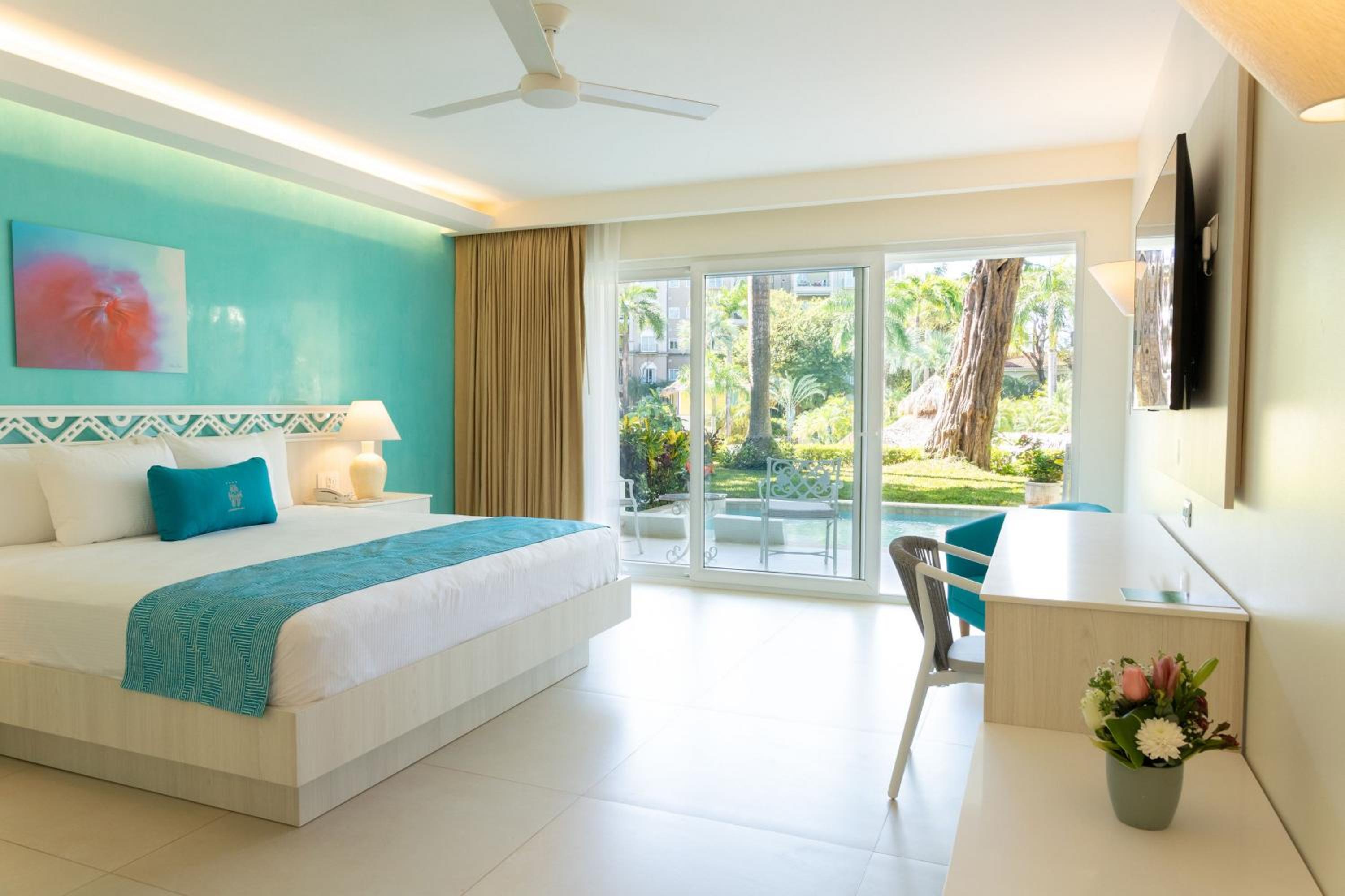 Tropicana, Premium, King Bed, Adult Only, Plunge Pool