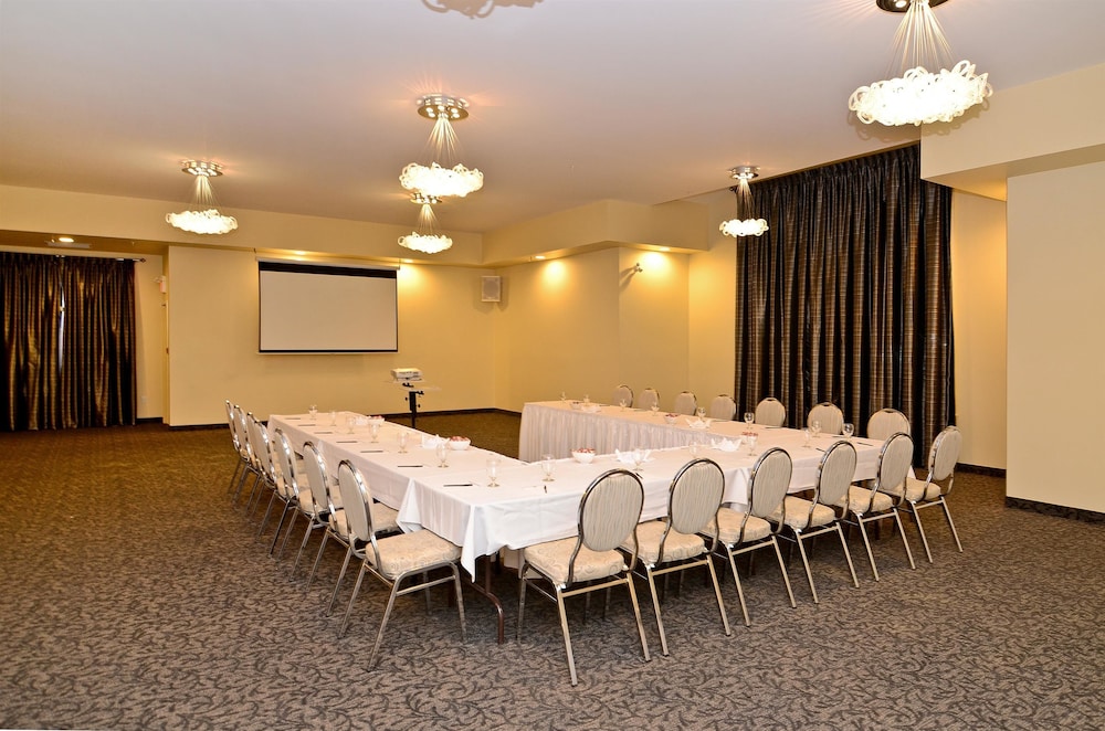 Best Western Woodstock Hotel 33/35