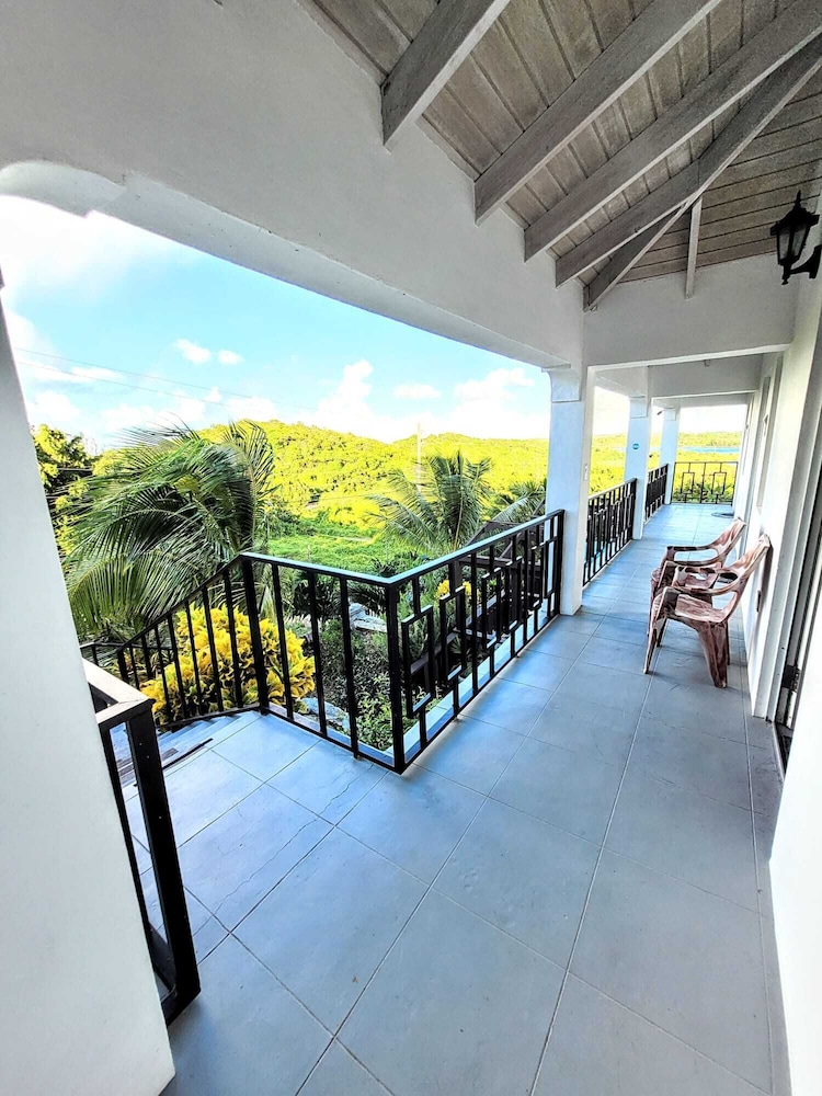 Ellen Bay Inn 5/50