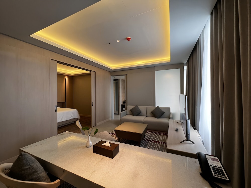 Ra Suites Simatupang 41/50