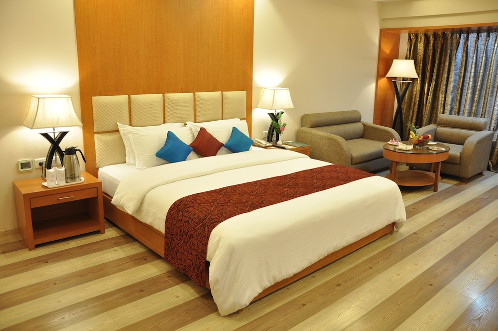 Hotel Babylon Inn 7/24