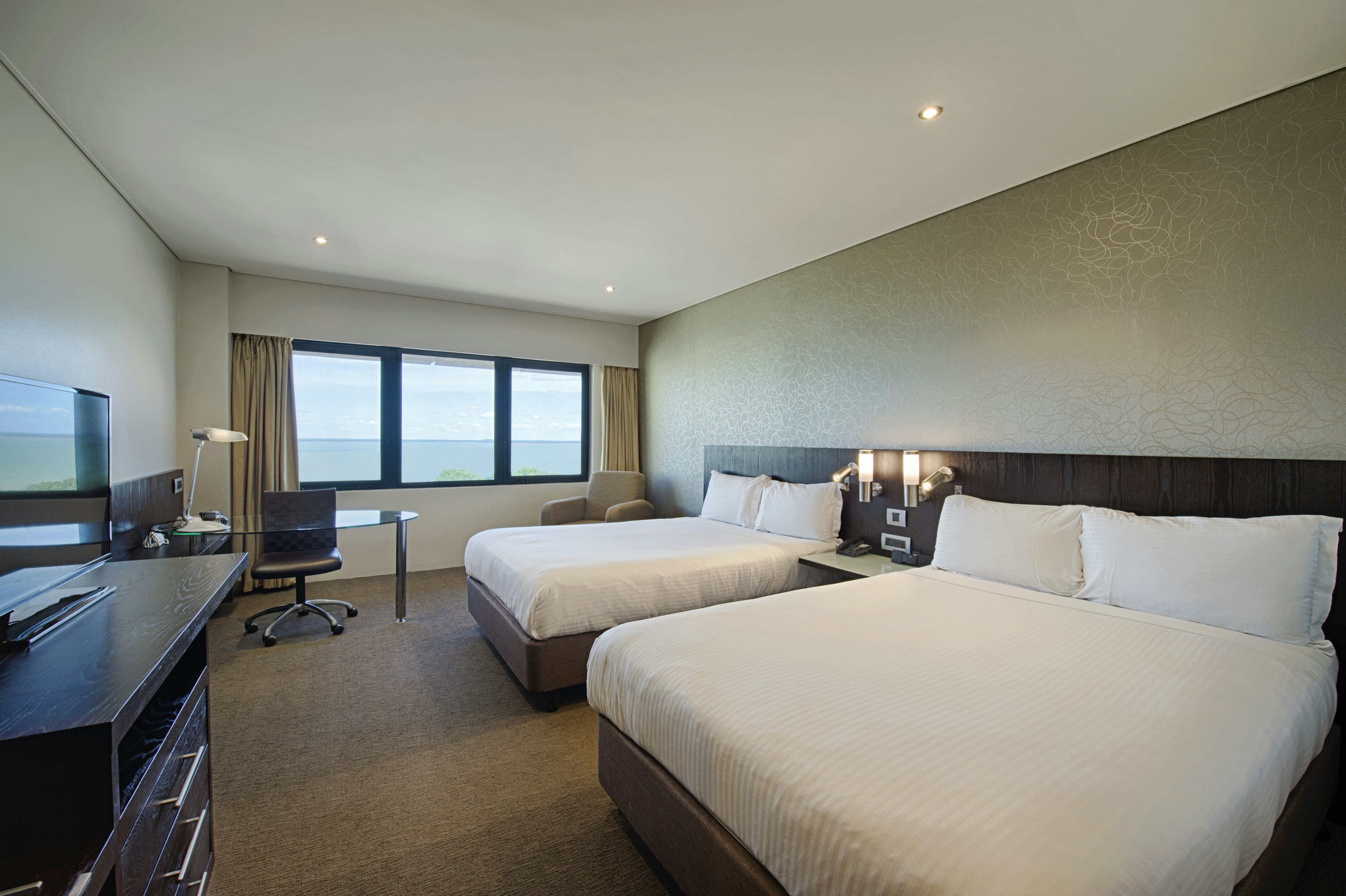 EXECUTIVE, 2 DOUBLE BEDS, WITH VIEW