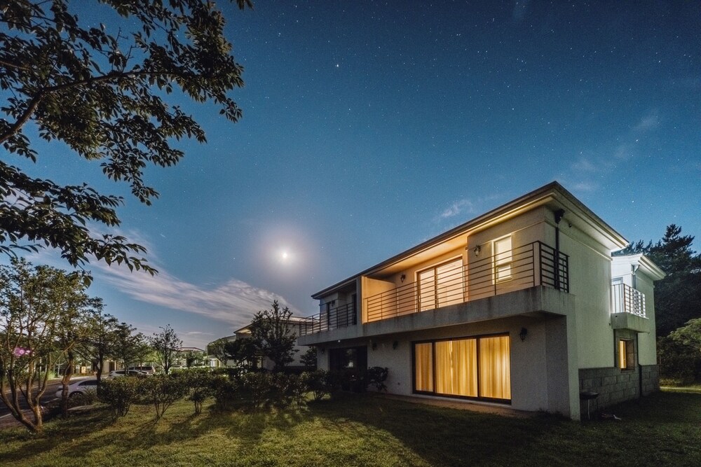 Kylin Villa Resort in SEOGWIPO