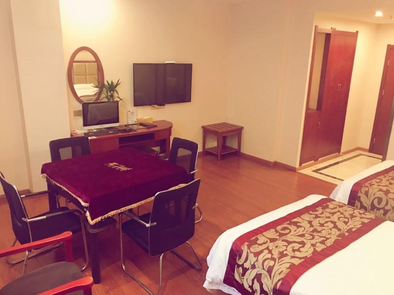 GreenTree Inn Jiangxi Shangrao Qianshan Ehu Avenue Express Hotel 24/26