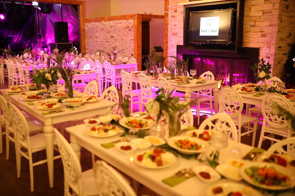 Feel & Live Hotel - Villas - Restaurant 13/50