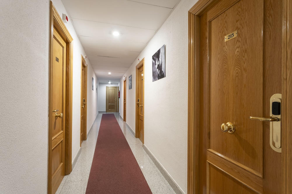 Hotel Maria de Molina 26/50