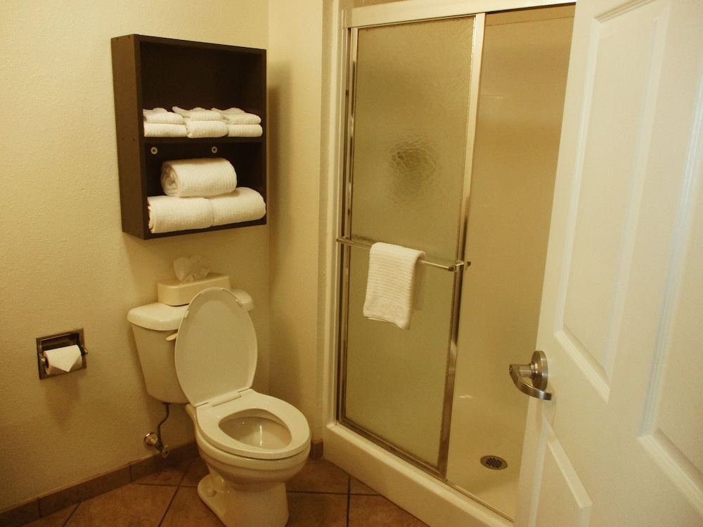 Candlewood Suites Alabaster 10/50