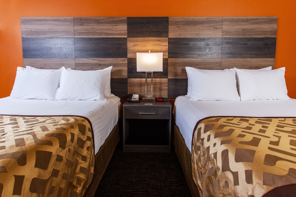 Hotel J Green Bay Formerly Airport Settle Inn 14/72